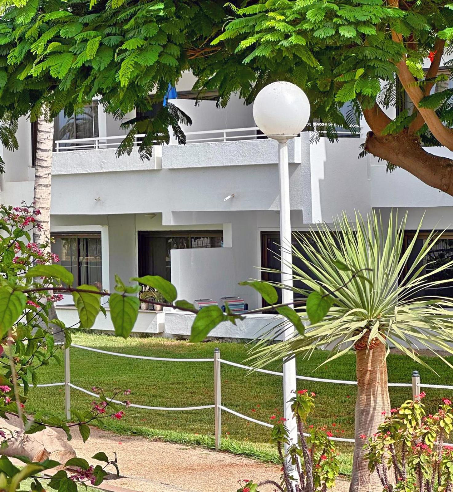 Apartamentos Portonovo Puerto Rico  Exterior photo